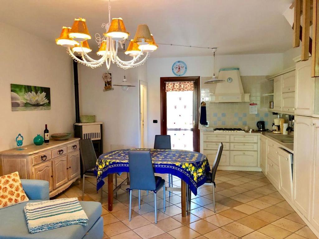 Villetta Il Corallo San Teodoro  Buitenkant foto